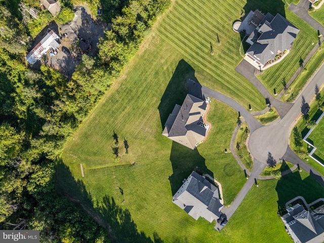 26593 MORGANS CROSSING PL, Centreville, VA 20120