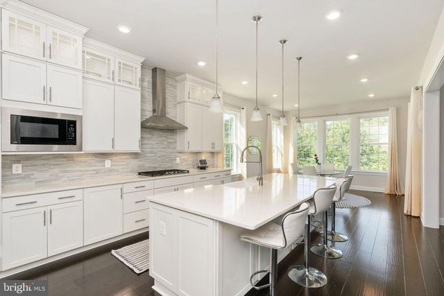 26593 MORGANS CROSSING PL, Centreville, VA 20120