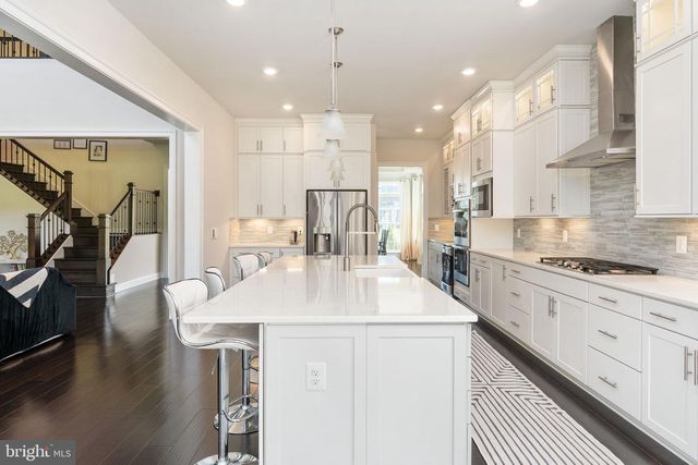26593 MORGANS CROSSING PL, Centreville, VA 20120