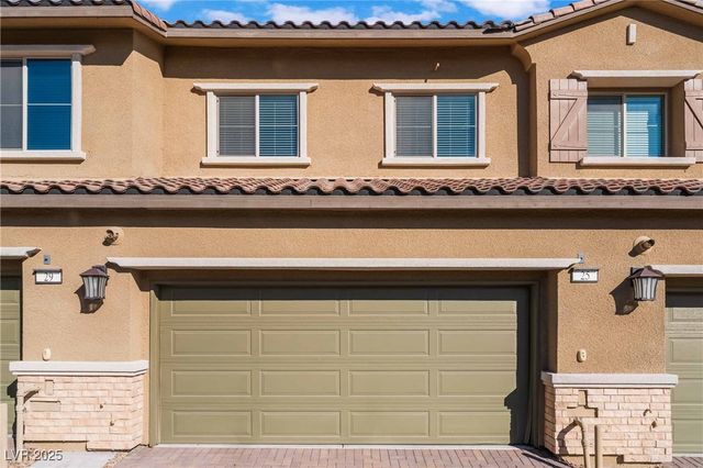 25 Alamere Falls Drive, Las Vegas, NV 89138
