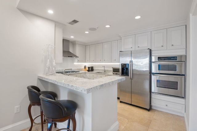90 Glades Rd 302, Scituate, MA 02066
