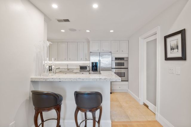 90 Glades Rd 302, Scituate, MA 02066