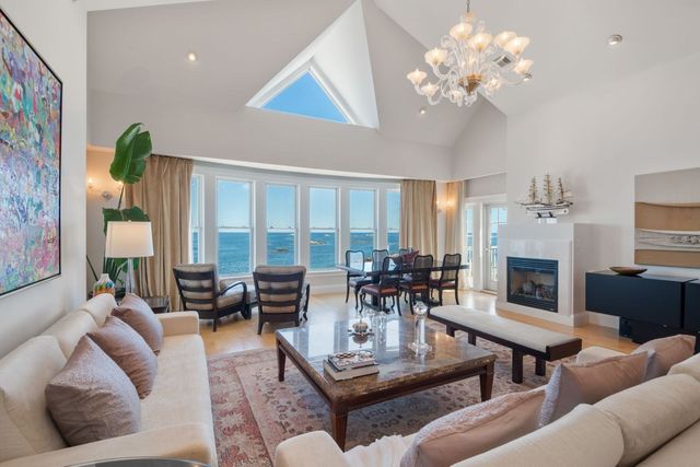 90 Glades Rd 302, Scituate, MA 02066