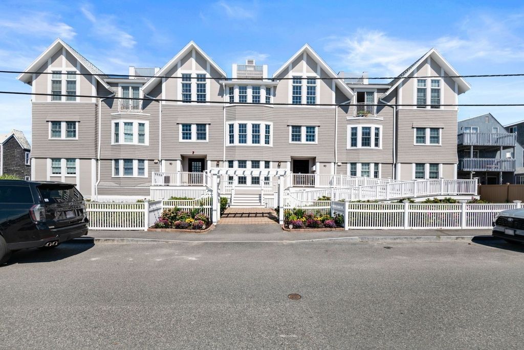 90 Glades Rd 302, Scituate, MA 02066