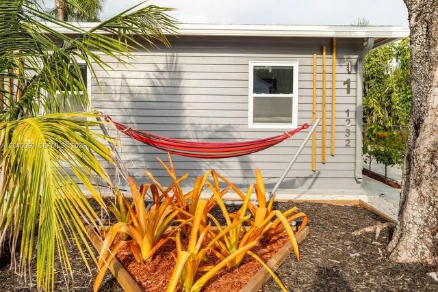 1232 NE 16th Terrace, Fort Lauderdale, FL 33304