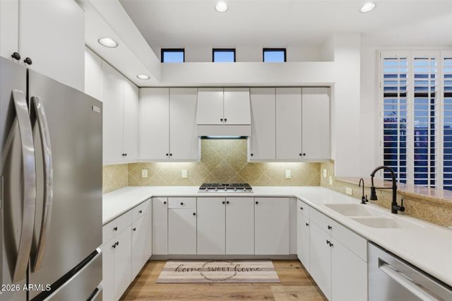 9455 E CAVALRY Drive, Scottsdale, AZ 85262