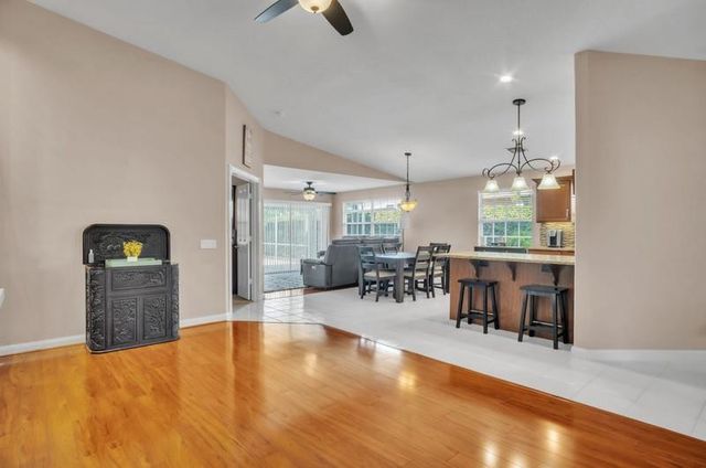 1531 NW Amherst Dr Apt B, Port St Lucie, FL 34986