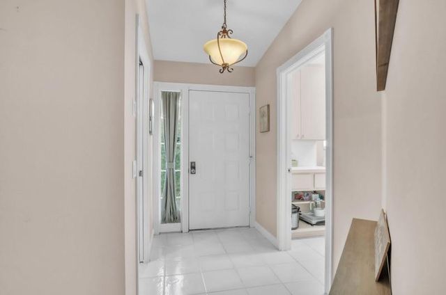 1531 NW Amherst Dr Apt B, Port St Lucie, FL 34986