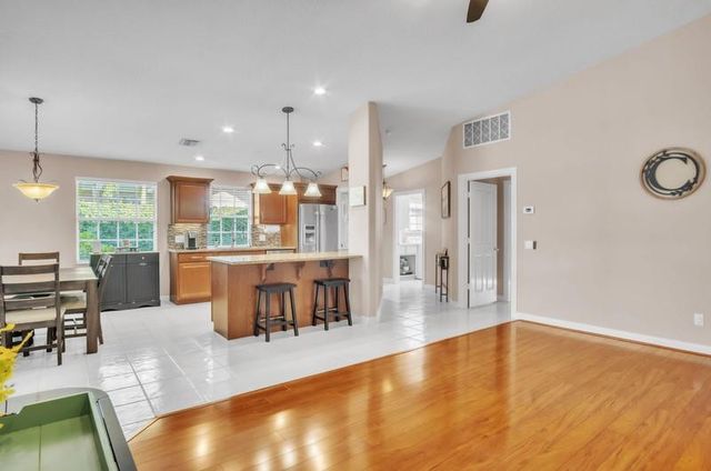 1531 NW Amherst Dr Apt B, Port St Lucie, FL 34986