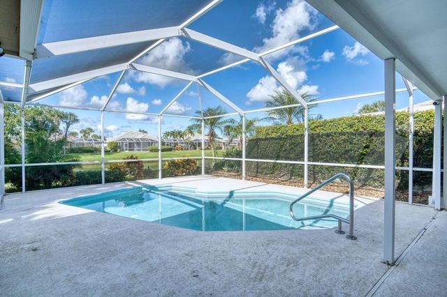 1531 NW Amherst Dr Apt B, Port St Lucie, FL 34986
