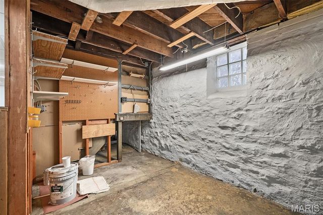 4046 Magnolia Place, St Louis, MO 63110