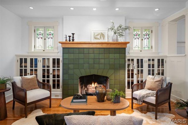 4046 Magnolia Place, St Louis, MO 63110