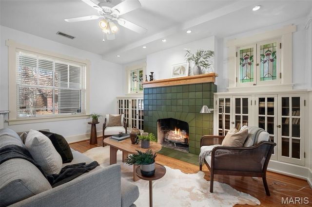 4046 Magnolia Place, St Louis, MO 63110