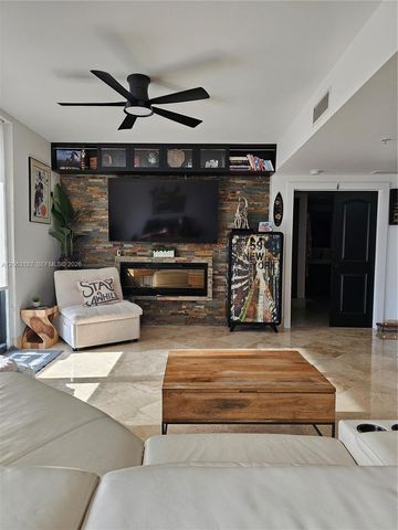 110 N Federal Highway 1118, Fort Lauderdale, FL 33301