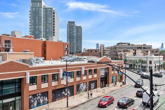 2411 N Lincoln Avenue 403, Chicago, IL 60614