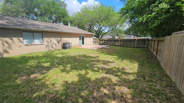 22903 Millgate Drive, Spring, TX 77373