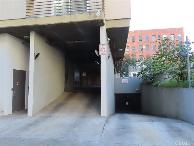 815 S Harvard 302, Los Angeles, CA 90005