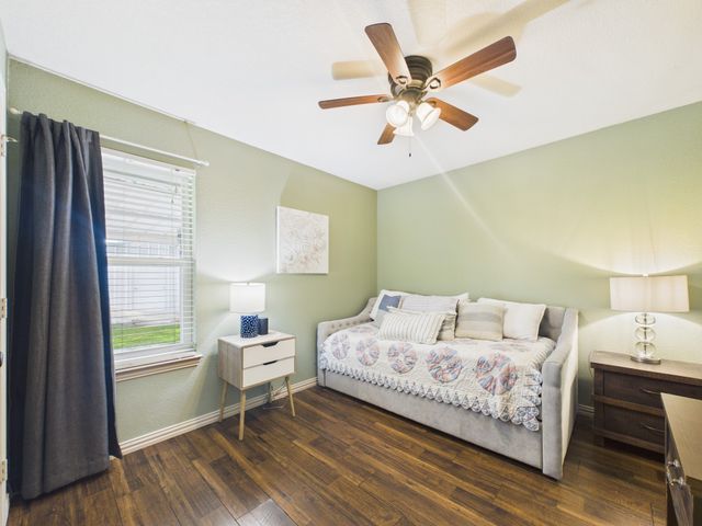 6202 Bentwood Drive, Midlothian, TX 76065