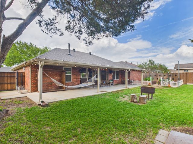 6202 Bentwood Drive, Midlothian, TX 76065