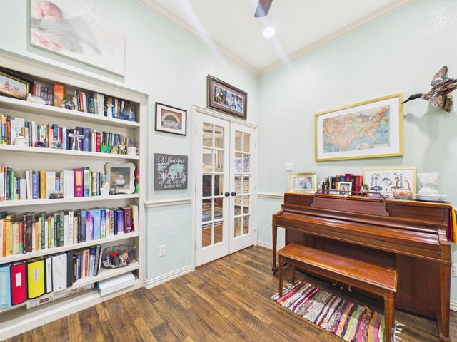 6202 Bentwood Drive, Midlothian, TX 76065