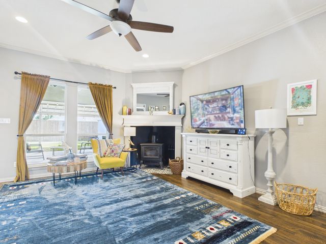 6202 Bentwood Drive, Midlothian, TX 76065