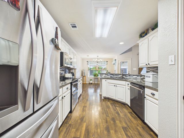 6202 Bentwood Drive, Midlothian, TX 76065