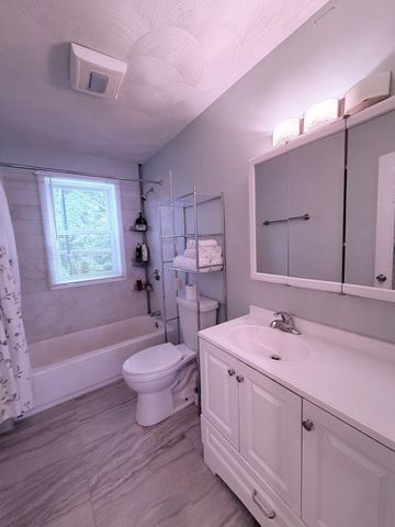 195 Grove Street 201, Cambridge, MA 02138