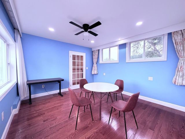 195 Grove Street 201, Cambridge, MA 02138