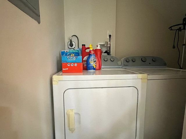 195 Grove Street 201, Cambridge, MA 02138