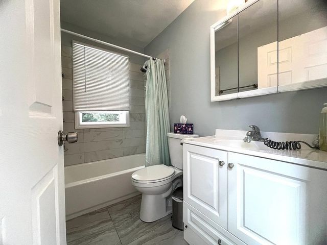 195 Grove Street 201, Cambridge, MA 02138