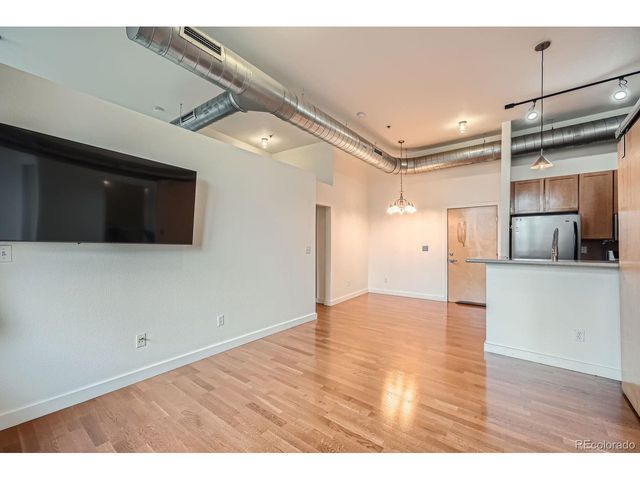 7700 E 29th Ave 404, Denver, CO 80238