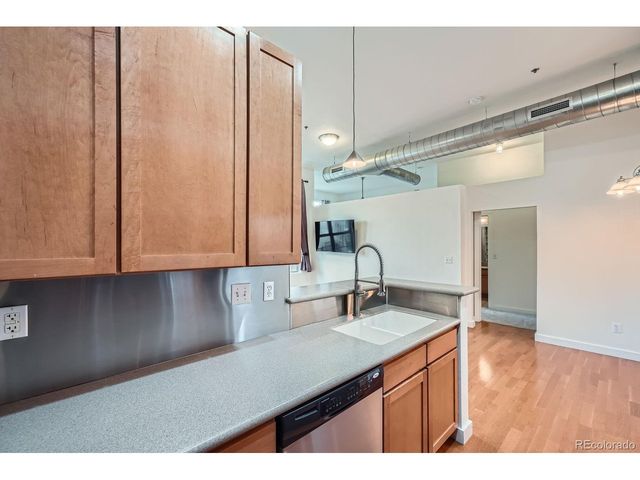7700 E 29th Ave 404, Denver, CO 80238