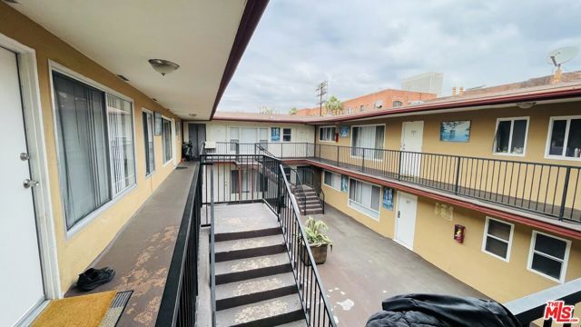 743 S Berendo Street, Los Angeles, CA 90005