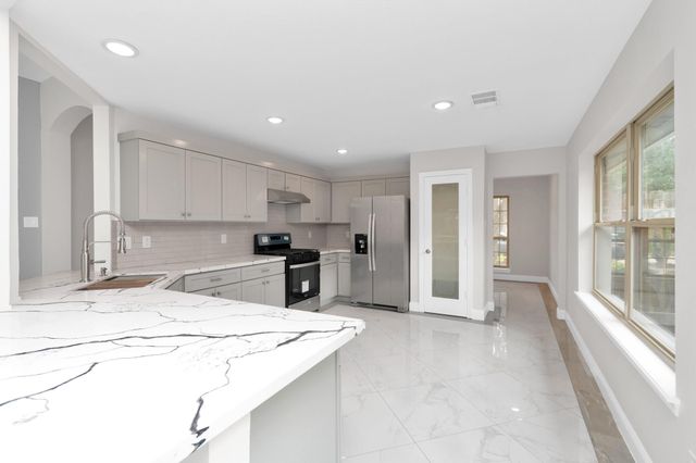 3523 Colleen Woods Circle, Houston, TX 77080