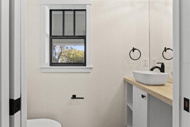 2303 N JEFFERSON STREET, Tampa, FL 33602