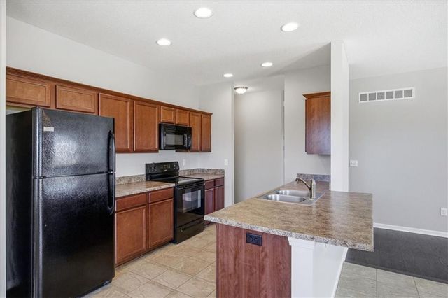 26191 W 141st Terrace, Olathe, KS 66061