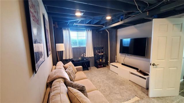 745 E 124TH Street, Kansas City, MO 64146