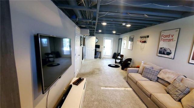 745 E 124TH Street, Kansas City, MO 64146