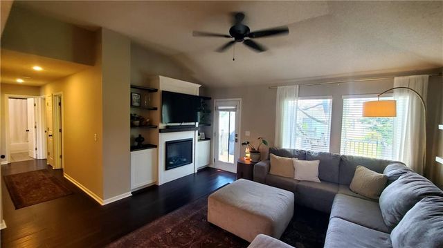 745 E 124TH Street, Kansas City, MO 64146