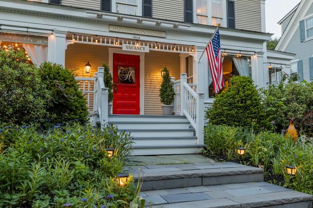 19 Huntington Place, Rochester, VT 05767