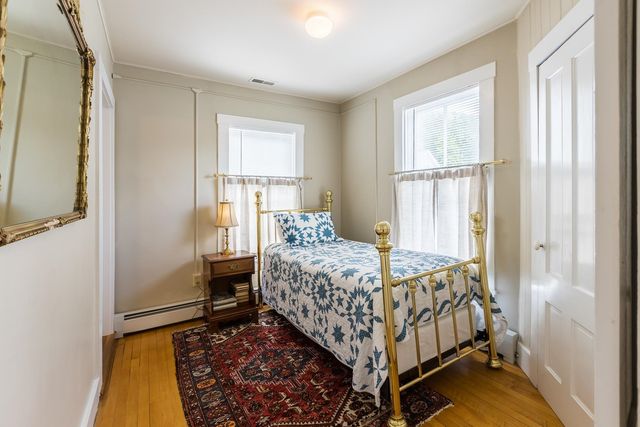 19 Huntington Place, Rochester, VT 05767