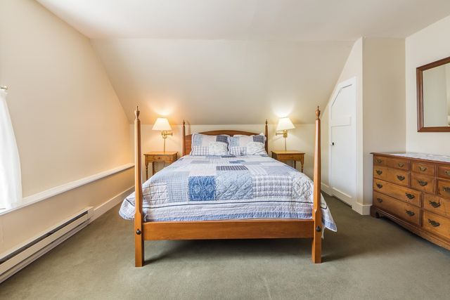 19 Huntington Place, Rochester, VT 05767