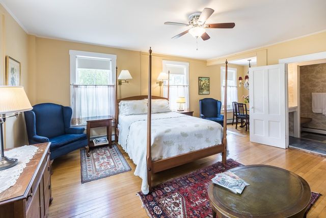 19 Huntington Place, Rochester, VT 05767