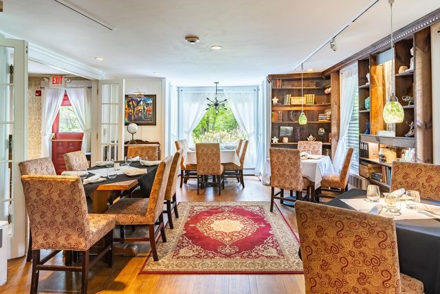 19 Huntington Place, Rochester, VT 05767