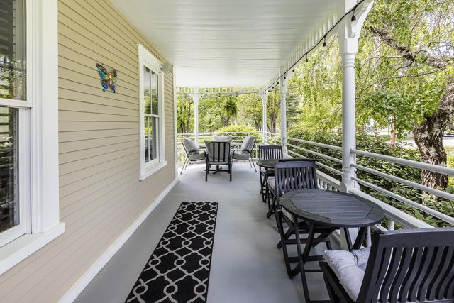 19 Huntington Place, Rochester, VT 05767