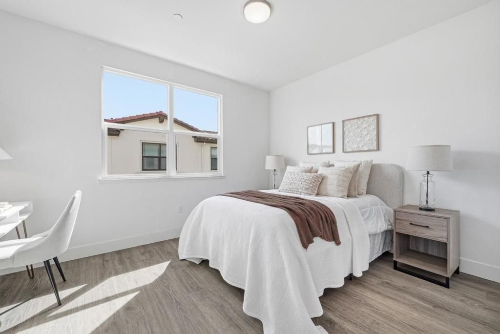 Image 14 of property listing at 323 Alviso Terrace, Sunnyvale, CA 94085