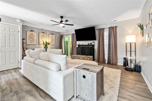 451 Benlea CIR, Virginia Beach, VA 23454