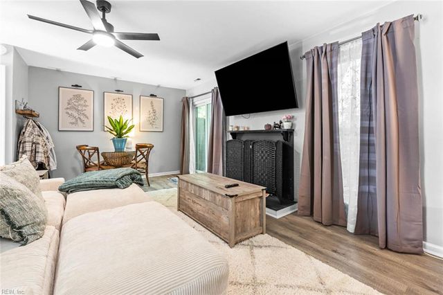 451 Benlea CIR, Virginia Beach, VA 23454