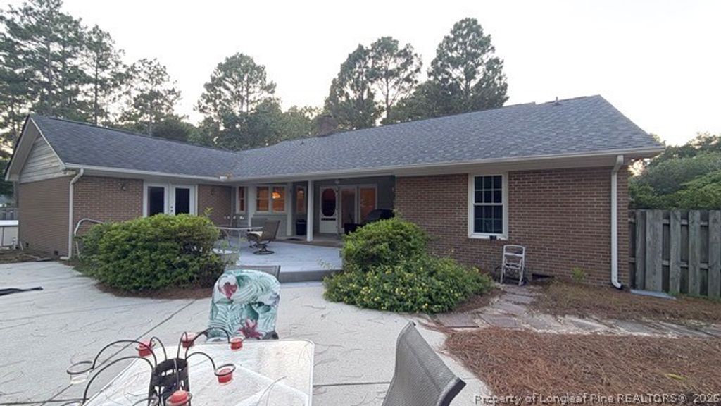 6463 Windy Creek Way, Fayetteville, NC 28306 — photo 2