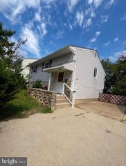 2242 NORWOOD AVE, Pennsauken, NJ 08110